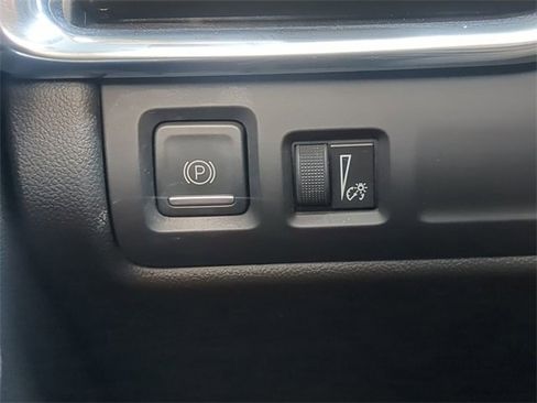 Used 2019 Cadillac XT4 Sport w/ Driver Awareness Package image 26