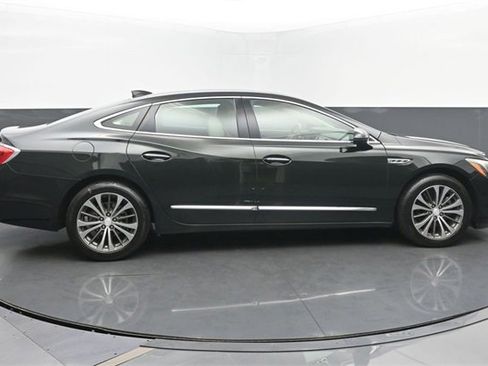 Used 2017 Buick LaCrosse Preferred image 6