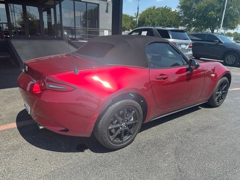 Used 2026 MAZDA MX-5 Miata Sport RWD image 9