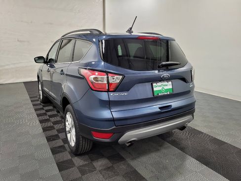 Used 2018 Ford Escape SE w/ SE Sync 3 Package AWD/4WD image 5