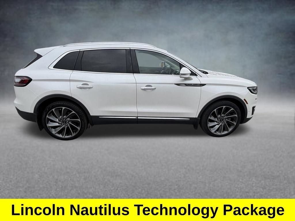 Used 2019 Lincoln Nautilus Reserve AWD/4WD image 7
