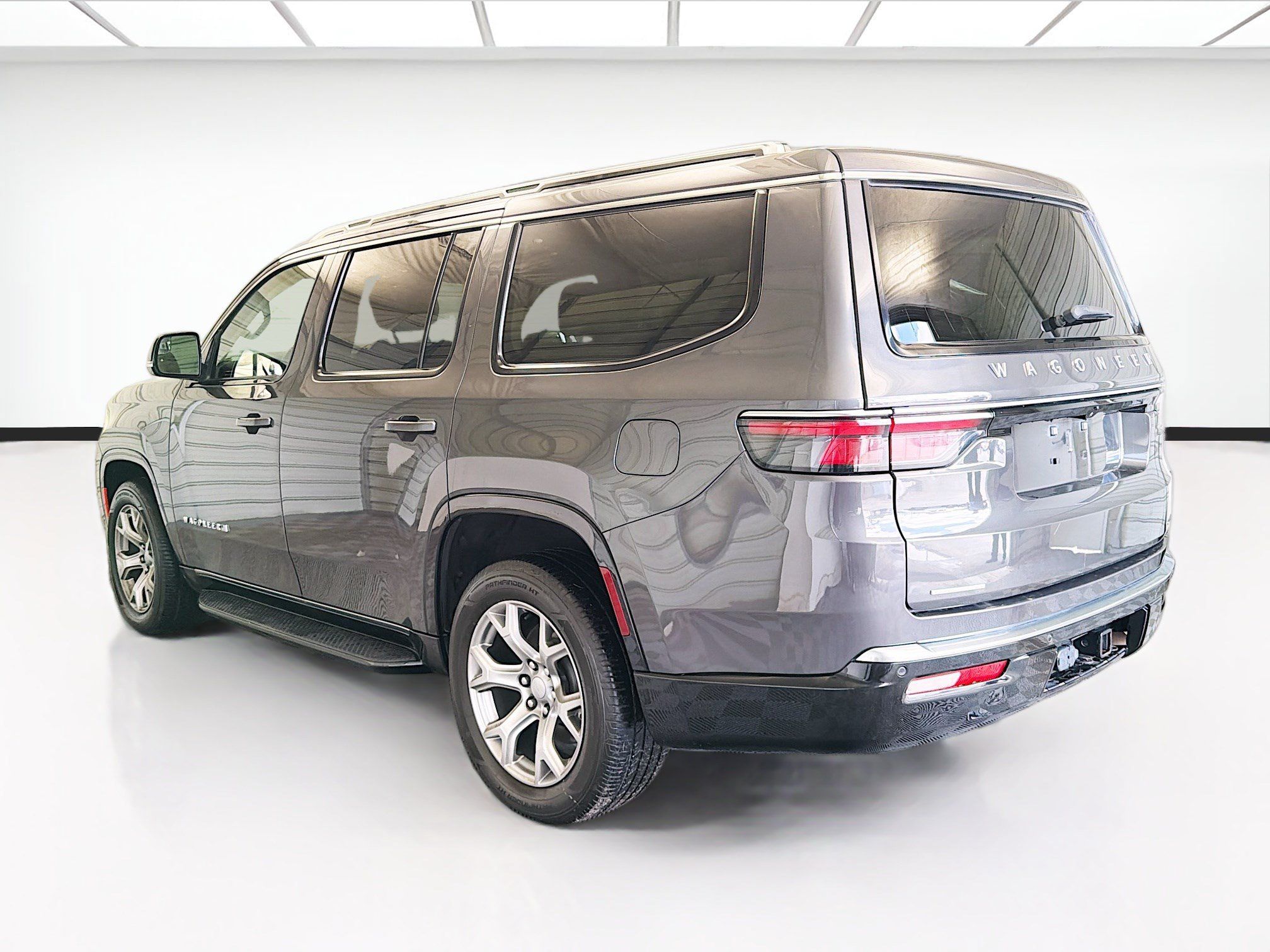 Used 2022 Jeep Wagoneer Series II AWD/4WD image 6