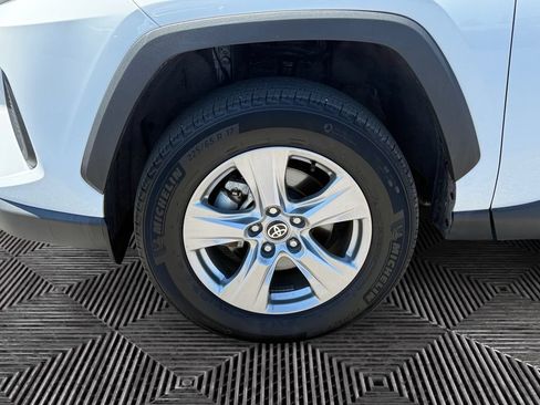 Used 2025 Toyota RAV4 XLE FWD image 14