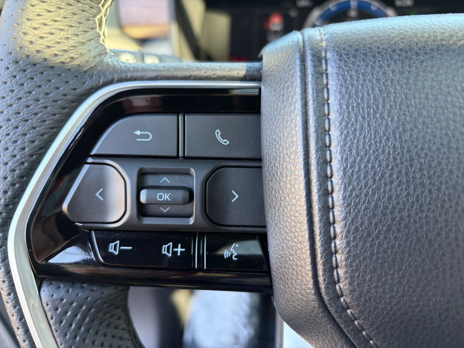 Used 2022 Toyota Tundra Capstone AWD/4WD image 14