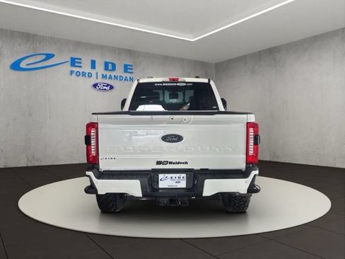 New 2026 Ford F250 Lariat w/ Black Appearance Package AWD/4WD image 9