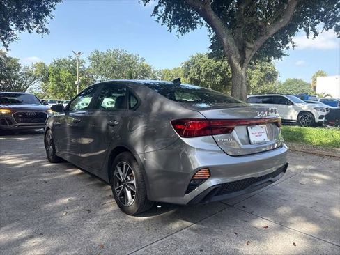 Used 2023 Kia Forte LXS FWD image 9