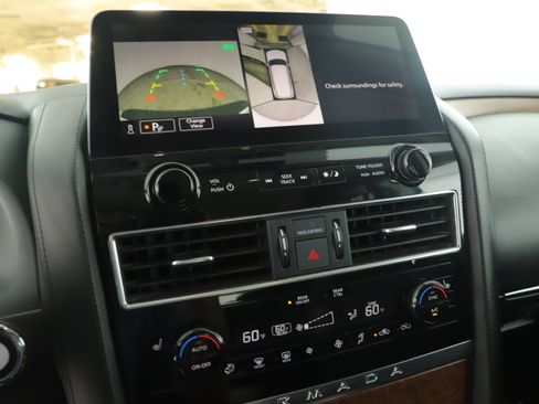 Used 2024 Nissan Armada SL w/ Captain's Chairs Package image 14