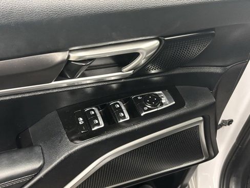 Used 2024 Kia Telluride S w/ S Sunroof Package image 15