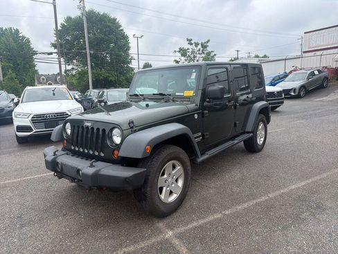 Used 2010 Jeep Wrangler Unlimited Sport AWD/4WD image 3