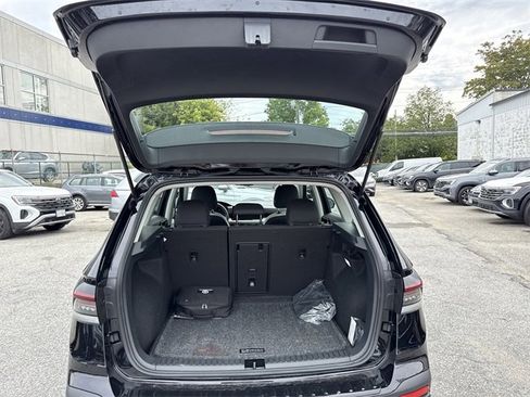 Used 2025 Volkswagen Taos S image 33