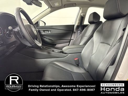 Used 2025 Honda Accord Touring image 4