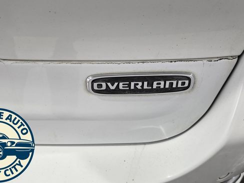 Used 2021 Jeep Grand Cherokee L Overland w/ Luxury Tech Group IV AWD/4WD image 35