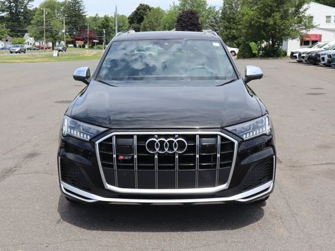 Used 2023 Audi SQ7 Prestige AWD/4WD image 2