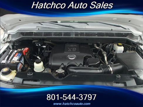 Used 2011 Nissan Armada SL image 11