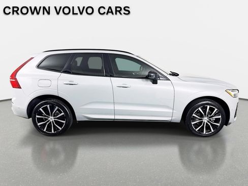 Used 2024 Volvo XC60 B5 Ultimate w/ Protection Package Premier AWD/4WD image 5