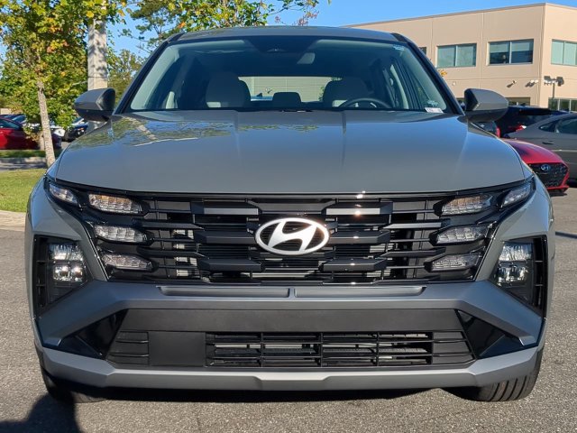 Certified 2025 Hyundai Tucson SE FWD image 9