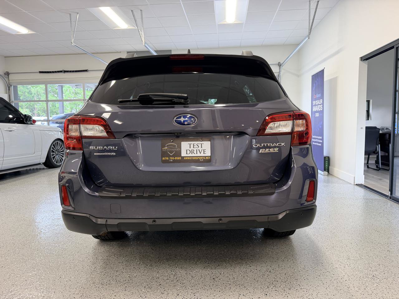 Used 2017 Subaru Outback 2.5i Limited AWD/4WD image 7