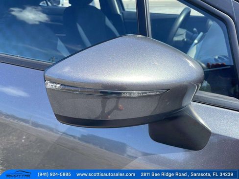 Used 2021 Nissan Versa SV image 14