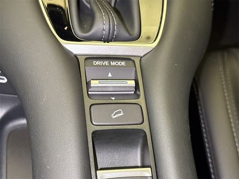 New 2026 Honda HR-V EX-L image 31