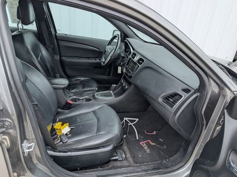 Used 2012 Chrysler 200 Limited FWD image 16