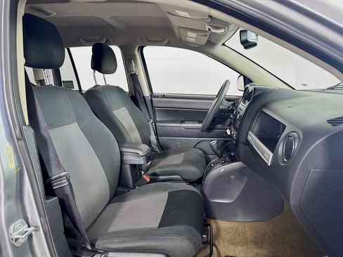 Used 2017 Jeep Compass Sport w/ Power Value Group image 23