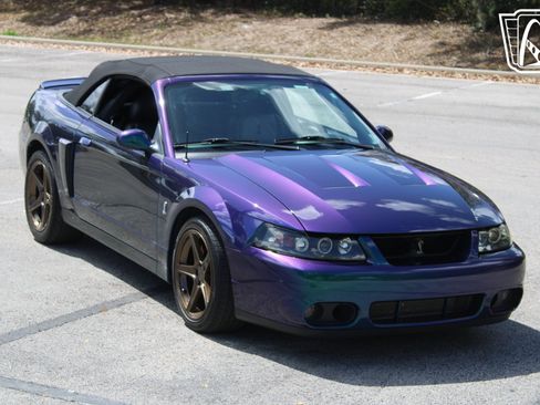 Used 2004 Ford Mustang Cobra image 13