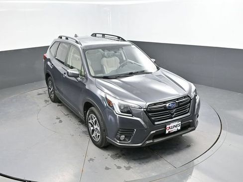 Used 2023 Subaru Forester Premium AWD/4WD image 40
