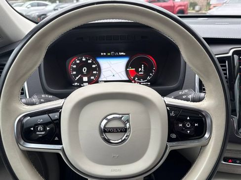 Used 2021 Volvo XC90 T8 Inscription w/ Advanced Package AWD/4WD image 14