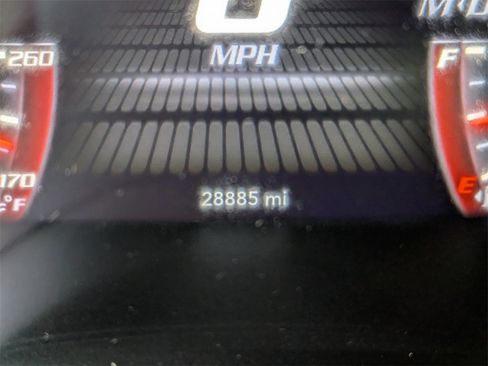 Used 2019 Dodge Challenger SRT Hellcat image 30