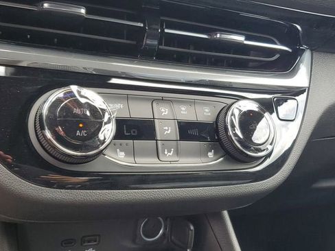 New 2026 Buick Envista Sport Touring w/ Convenience I Package FWD image 22