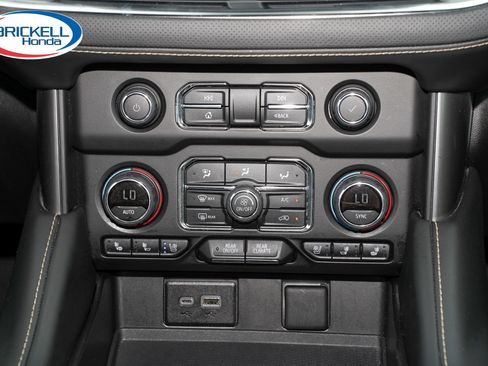 Used 2024 Chevrolet Tahoe Premier RWD image 26