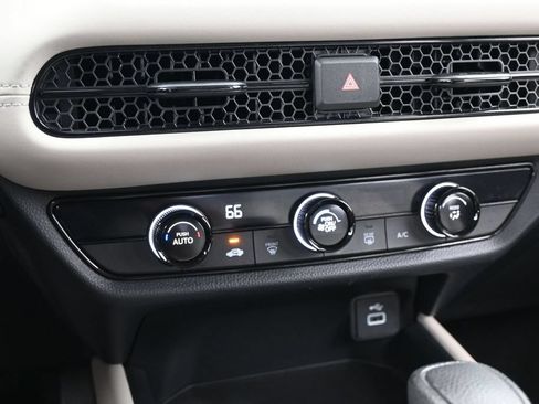 Used 2023 Honda HR-V LX image 20