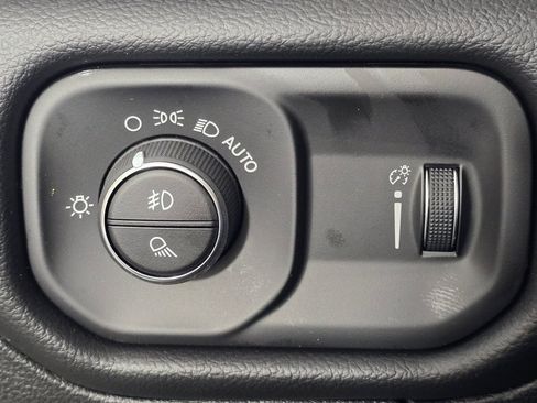 New 2026 RAM 1500 Big Horn AWD/4WD image 29