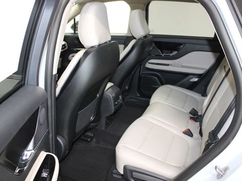 New 2026 Lincoln Corsair Premiere image 26