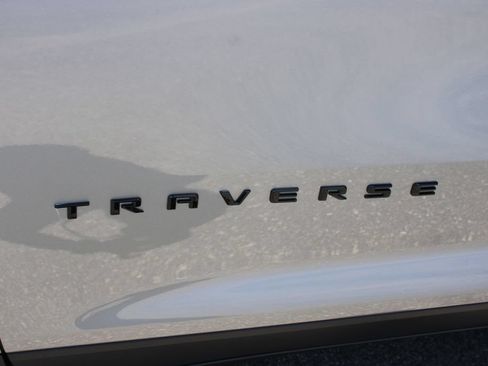 New 2026 Chevrolet Traverse LT w/ Midnight/Sport Edition FWD image 19