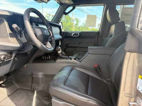 New 2026 Ford Bronco Badlands AWD/4WD image 9