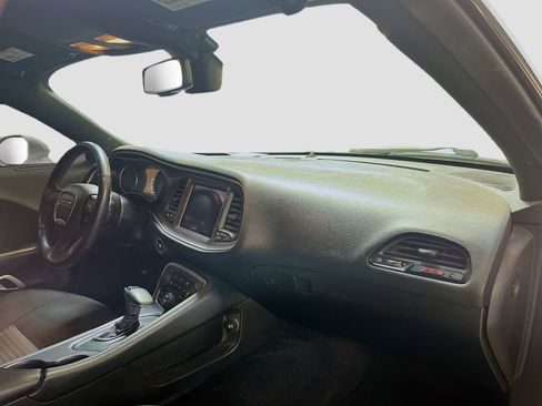 Used 2021 Dodge Challenger R/T Scat Pack w/ Driver Convenience Group RWD image 29
