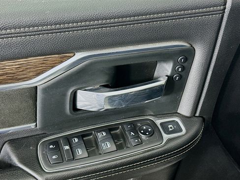 Used 2019 RAM 2500 Laramie image 15