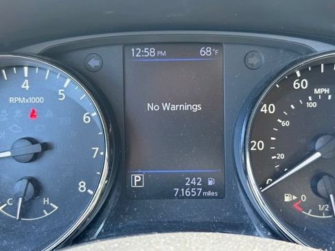 Used 2020 Nissan Rogue SV AWD/4WD image 13