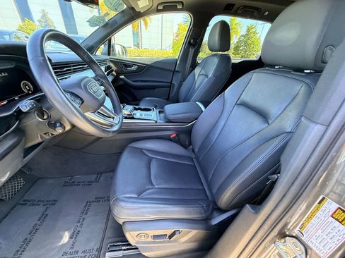 Used 2023 Audi Q7 Premium Plus image 5