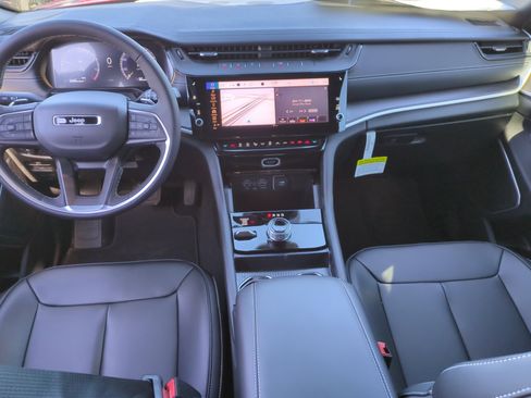 New 2026 Jeep Grand Cherokee Limited image 20