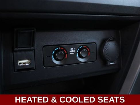 Used 2022 Toyota 4Runner Limited AWD/4WD image 7