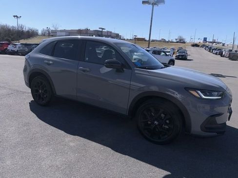 Used 2025 Honda HR-V Sport image 7