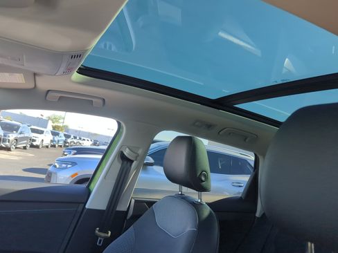 New 2026 Volkswagen Taos SE image 31