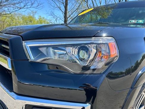 Certified 2021 Toyota 4Runner Limited AWD/4WD image 34