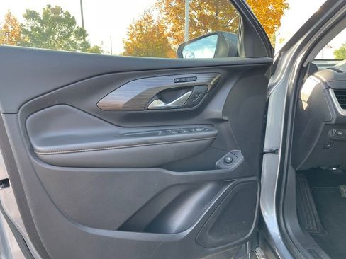 Used 2019 GMC Terrain SLT w/ Preferred Package image 17