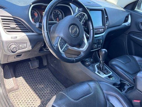 Used 2016 Jeep Cherokee Trailhawk w/ Comfort/Convenience Group AWD/4WD image 7
