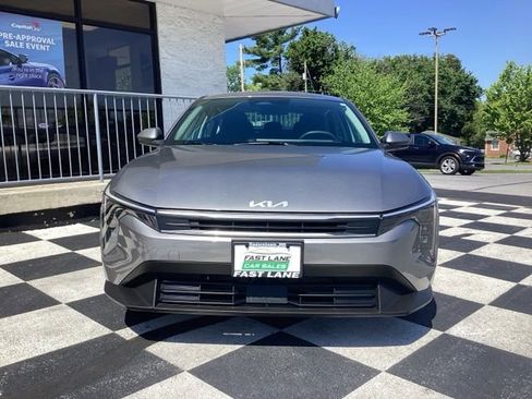 Used 2025 Kia K4 FWD image 3