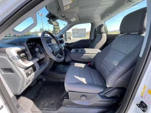 New 2026 Ford F350 4x4 Regular Cab Super Duty image 9