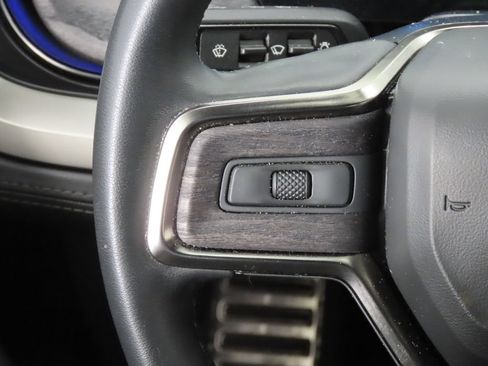 Used 2022 Rivian R1T Adventure AWD/4WD image 20